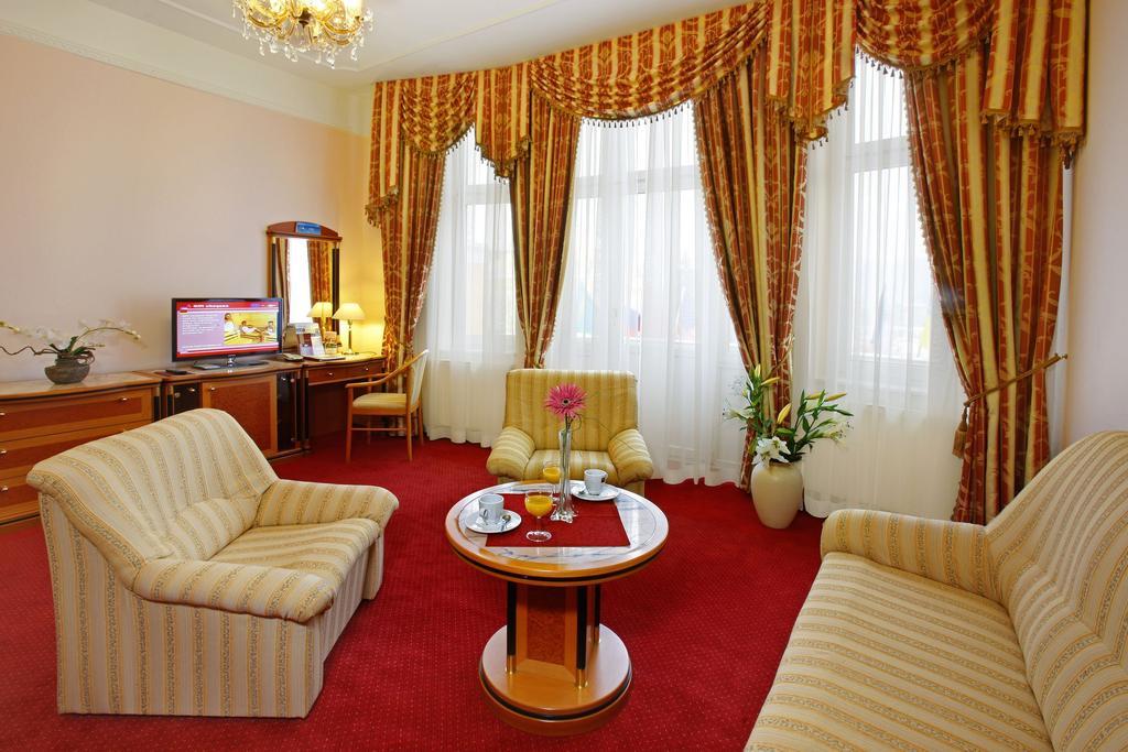 Ensana Hvezda - Imperial - Neapol Hotel Mariánské Lázně Eksteriør billede