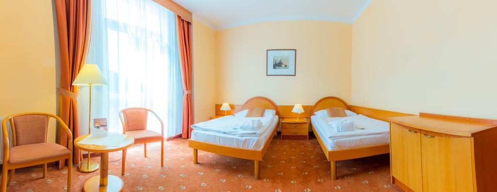 Ensana Hvezda - Imperial - Neapol Hotel Mariánské Lázně Eksteriør billede