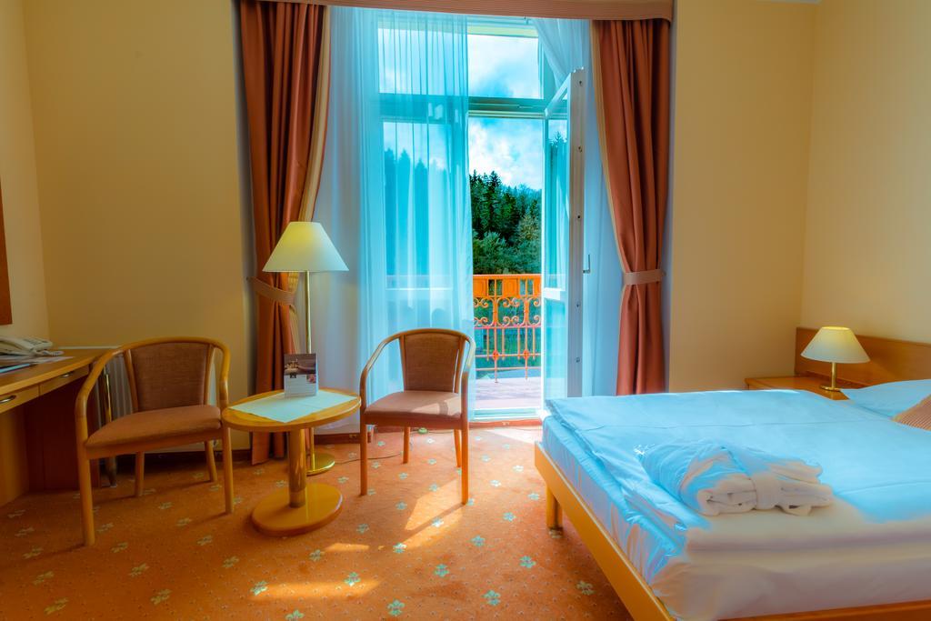 Ensana Hvezda - Imperial - Neapol Hotel Mariánské Lázně Eksteriør billede