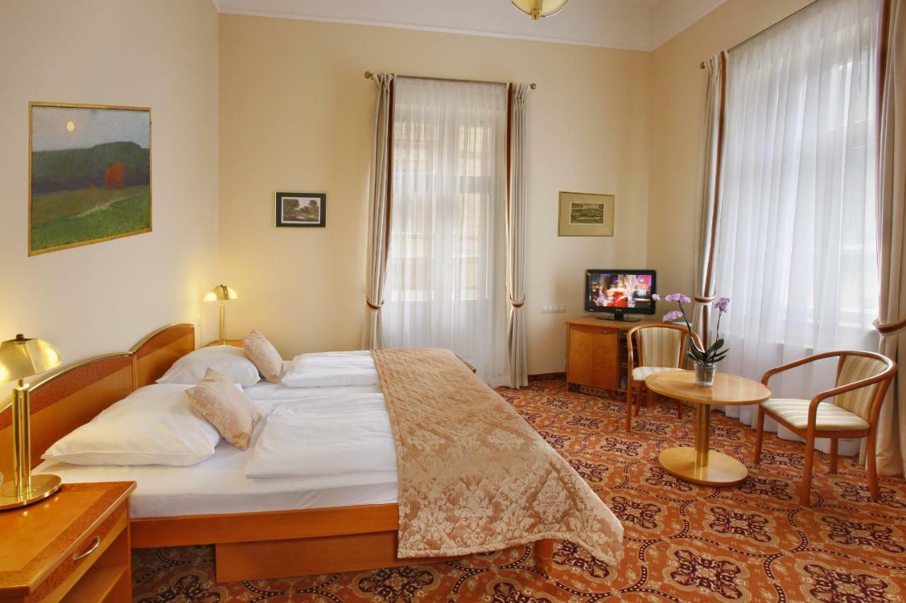 Ensana Hvezda - Imperial - Neapol Hotel Mariánské Lázně Eksteriør billede